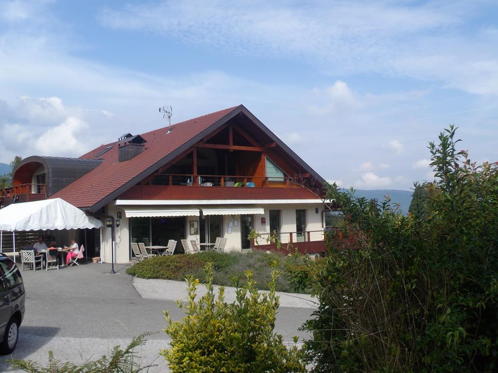 Hotel Golf Et Montagne Talloires Exterior photo